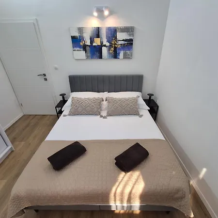 公寓 Bailando - Private Parking & Grill *