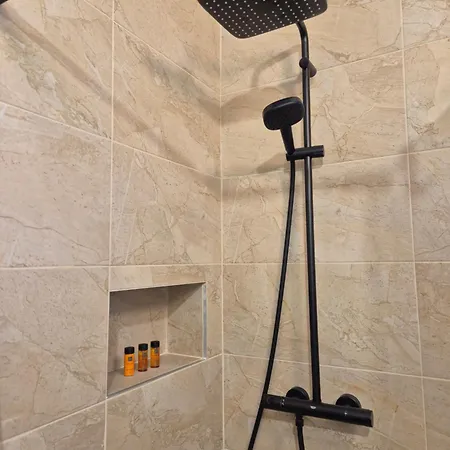 Bailando - Private Parking & Grill Appartement *