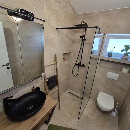 Bailando - Private Parking & Grill Appartement