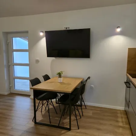 公寓 Bailando - Private Parking & Grill *