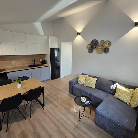 Appartement Bailando - Private Parking & Grill