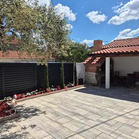 Bailando - Private Parking & Grill Appartement *